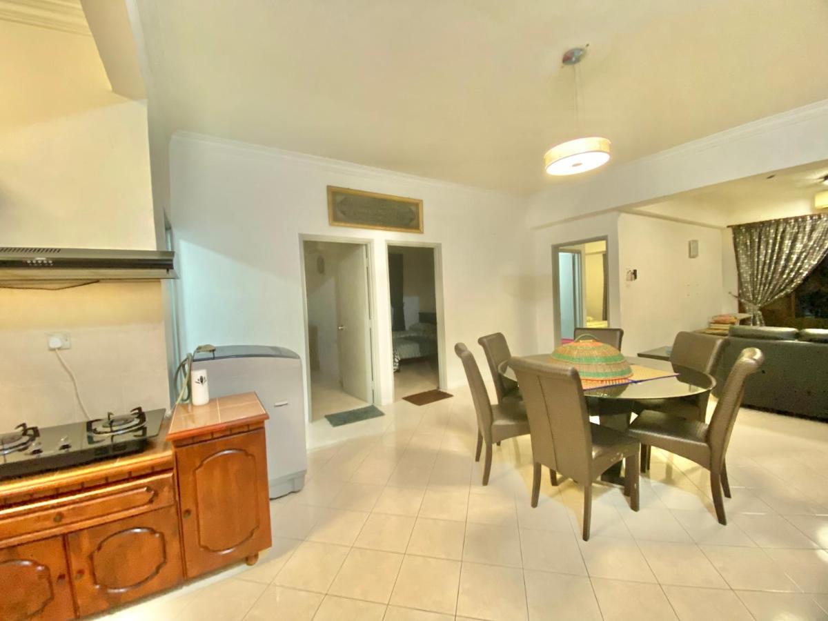 Appartement Marina Cove, Lumut Extérieur photo