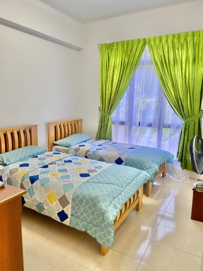 Appartement Marina Cove, Lumut Extérieur photo