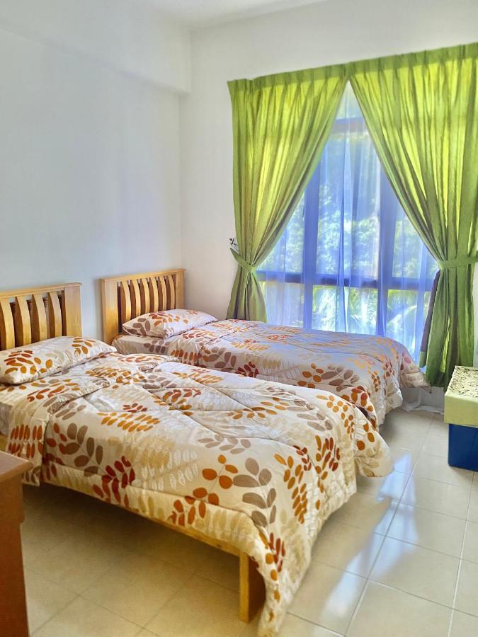 Appartement Marina Cove, Lumut Extérieur photo